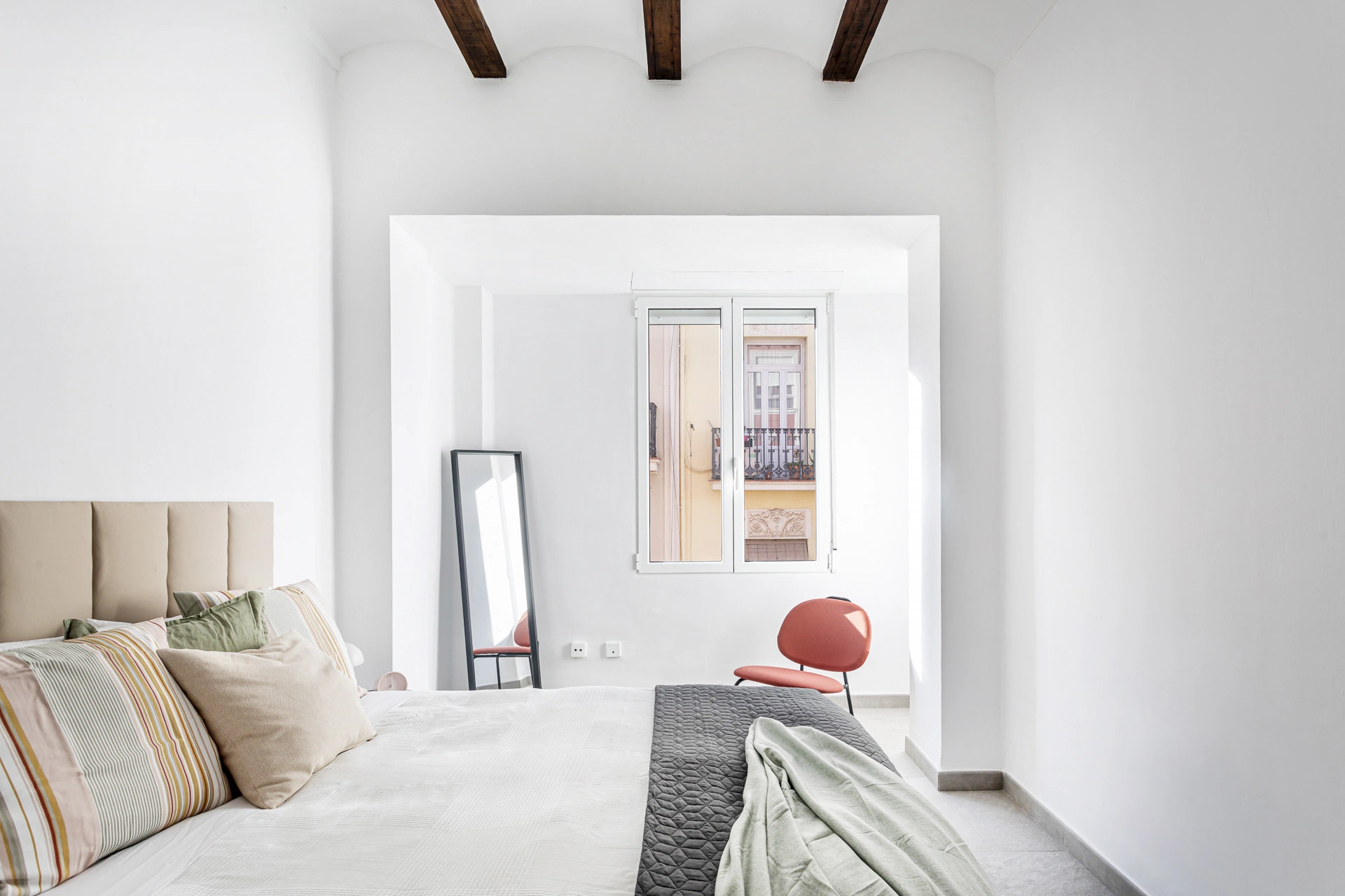 Dormitorio principal luminoso del proyecto Calle del Progreso