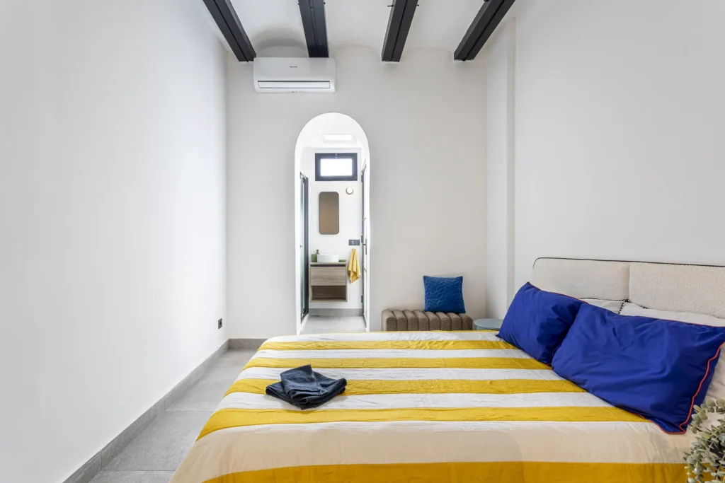 Vivienda reformada en Avenida del Puerto, La Creu del Grau — proyecto Reform Decor