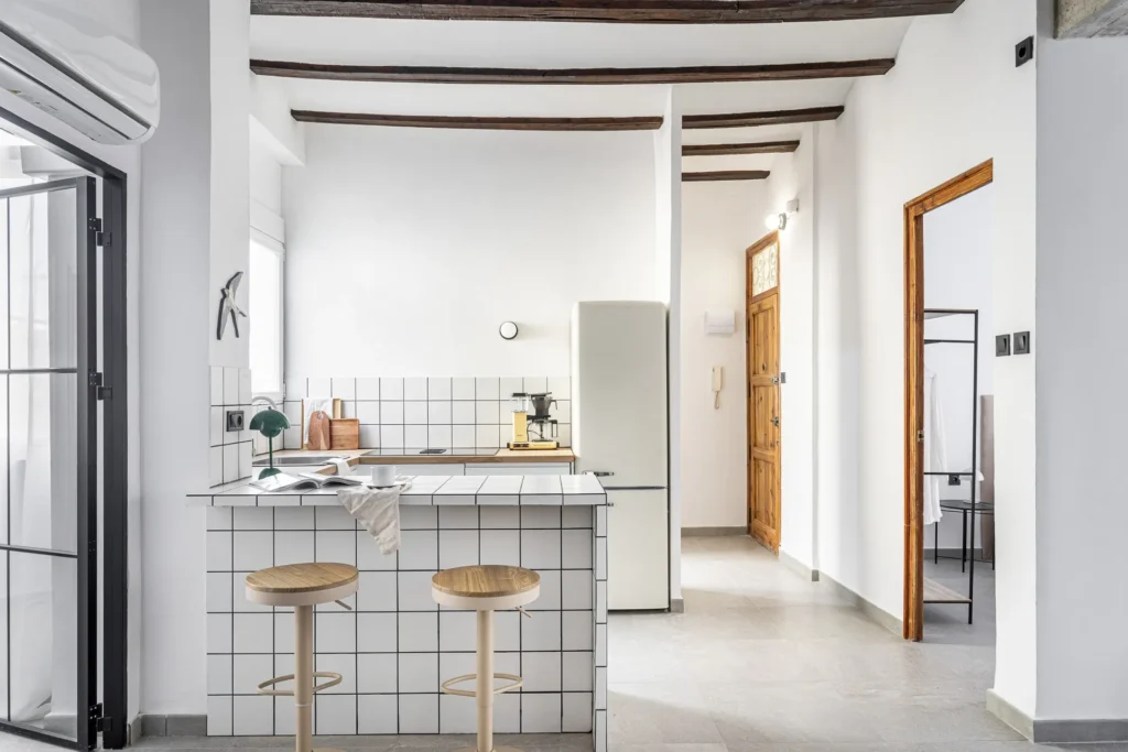 Vivienda reformada en El Cabanyal, calle Progreso — proyecto Reform Decor